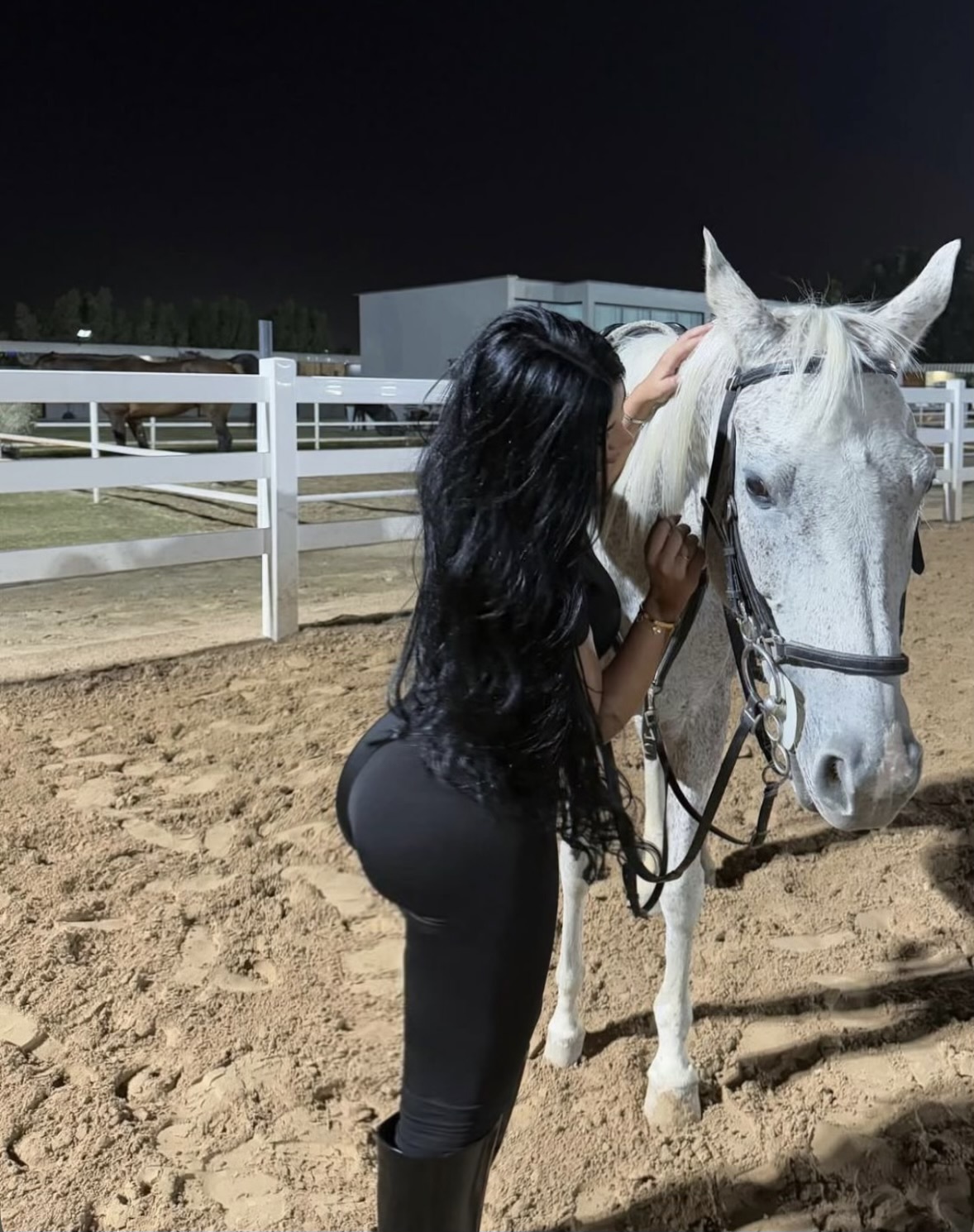 Teresa Colaiacovo - I tratti narcisisti femminili nella relazione di coppia 